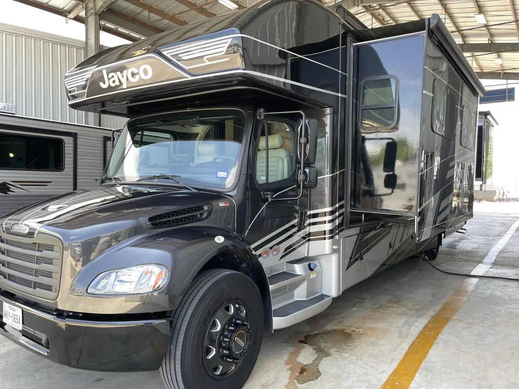 2026 Jayco Seneca Prestige 37M - Photo 4