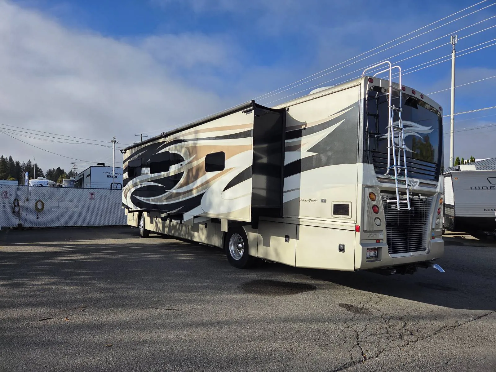 2016 Fleetwood Pace Arrow LXE 38K - Photo 3