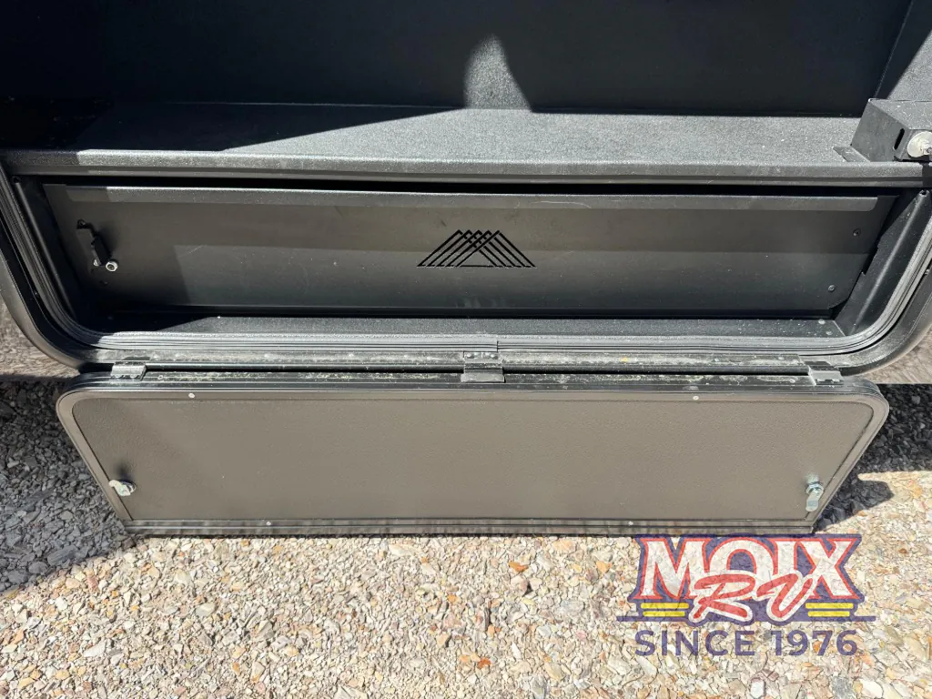 2026 Brinkley Model G 3520, Photos photo 12