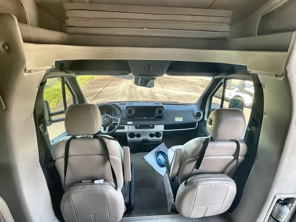2023 Thor Motor Coach Tiburon 24FB, Photos photo 5
