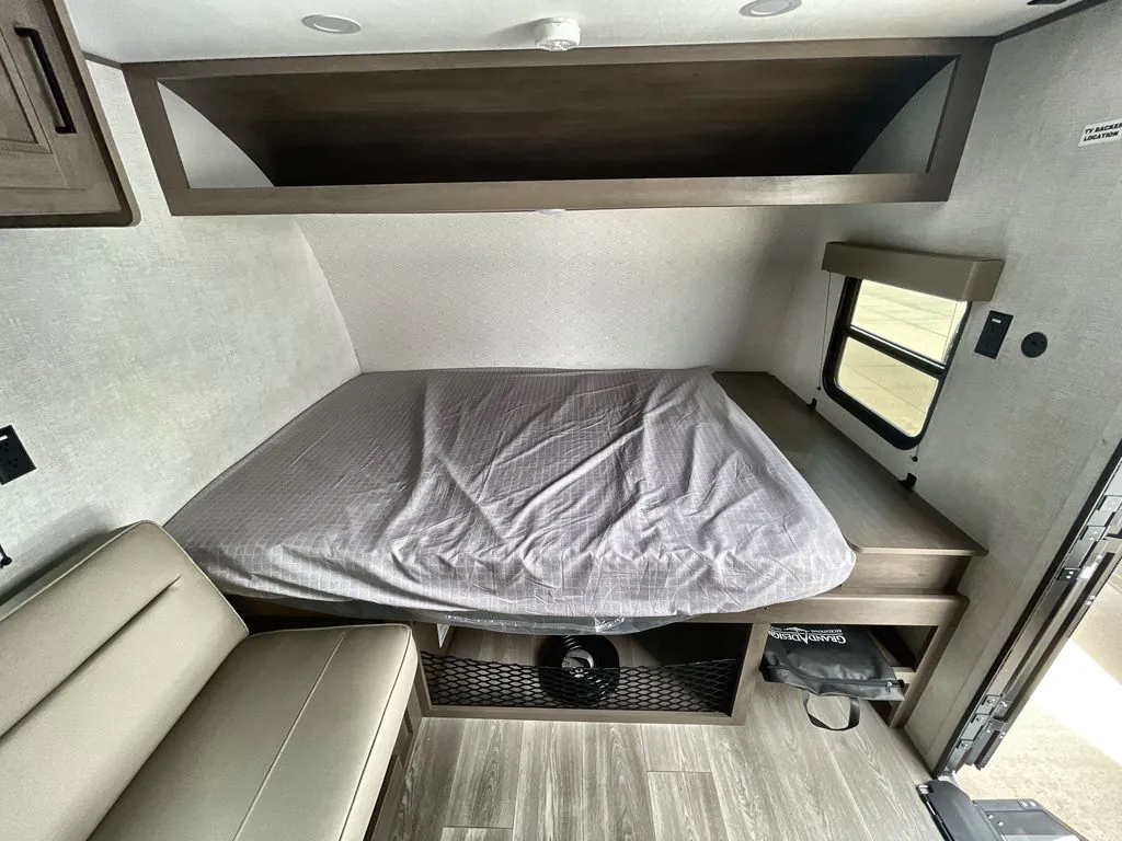 2026 Grand Design Transcend One 151BH - Photo 3