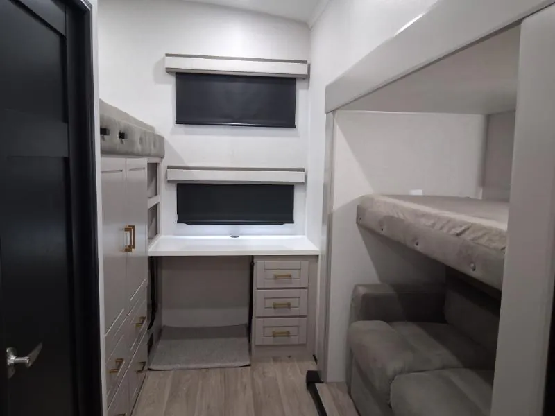 2027 Jayco North Point 391TBBH, Photos photo 7