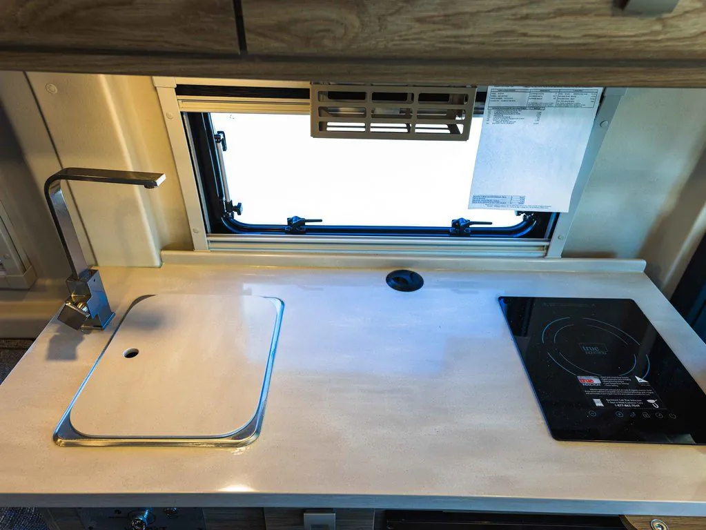 2027 Winnebago Travato 59KL, Photos photo 12