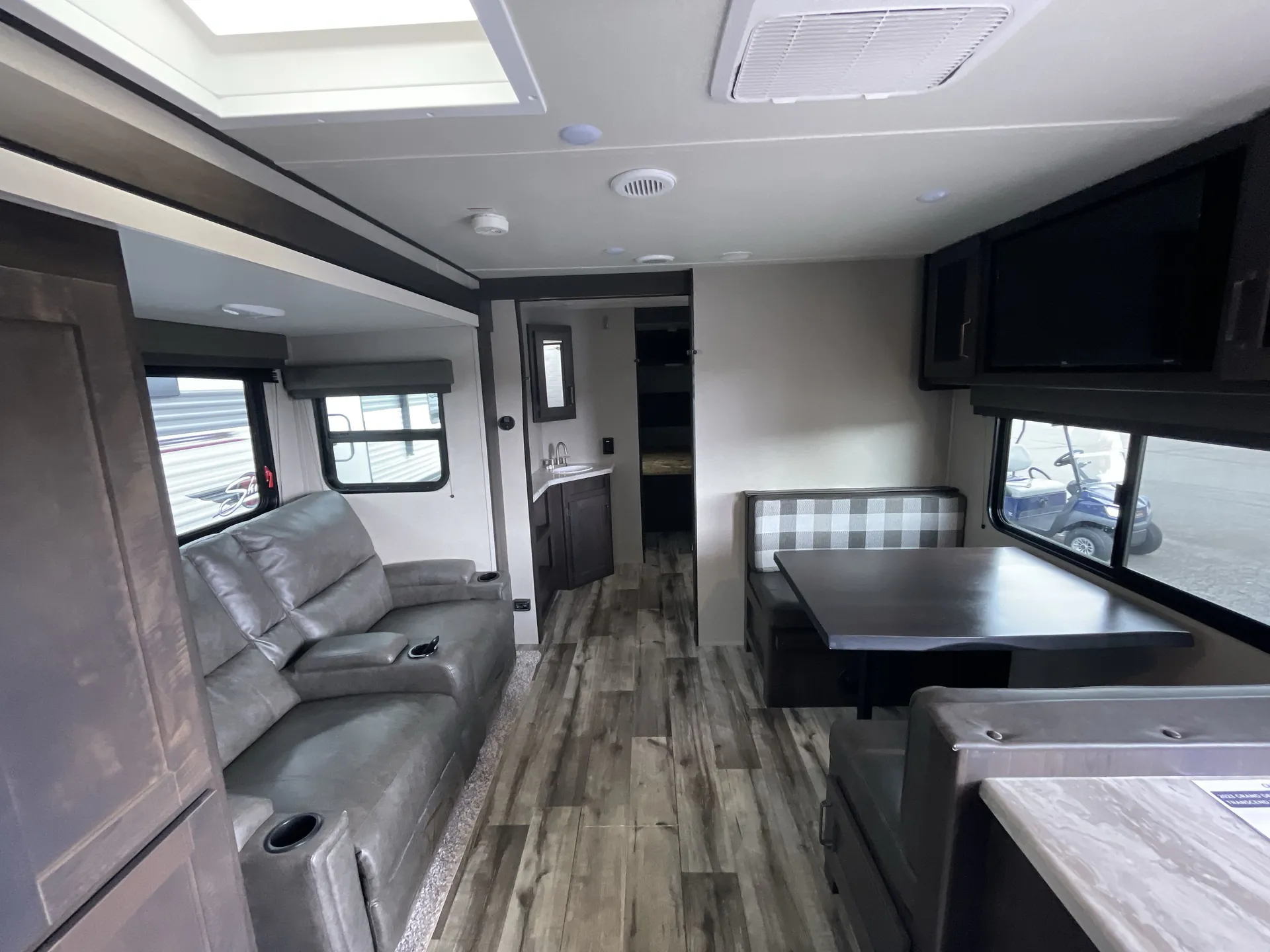 2023 Grand Design Transcend Xplor 231RK — living area main