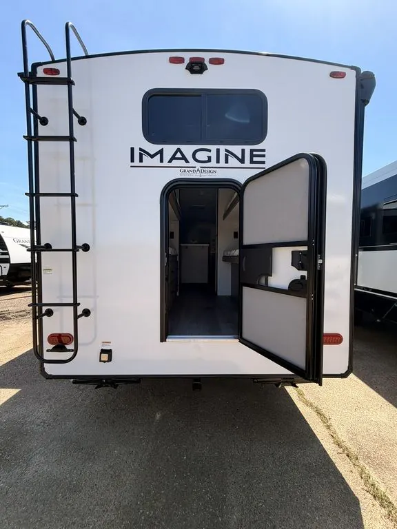 2026 Grand Design Imagine 3210BH, Photos photo 5