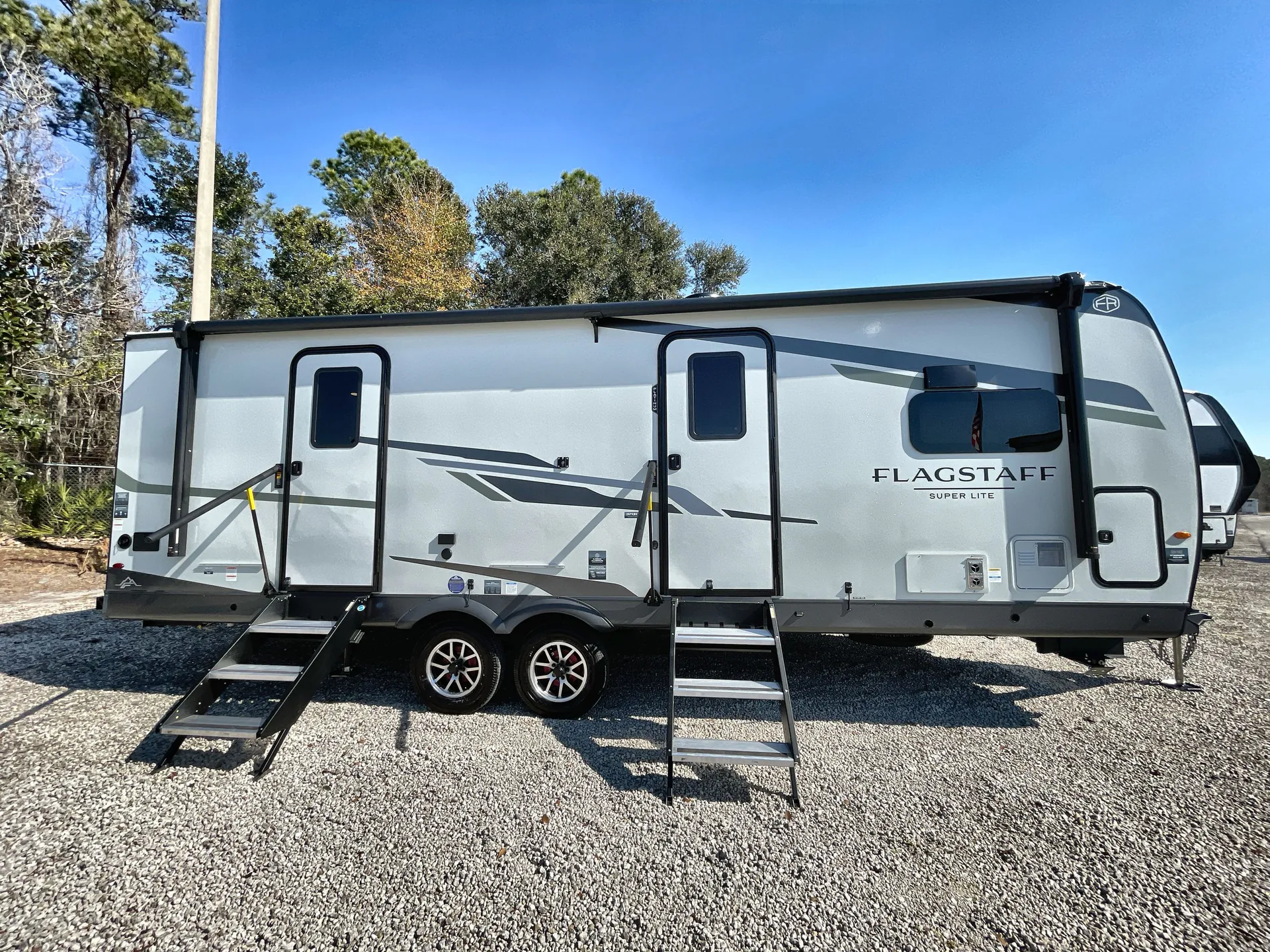 2026 Forest River Flagstaff Super Lite 26FKBS - Photo 2