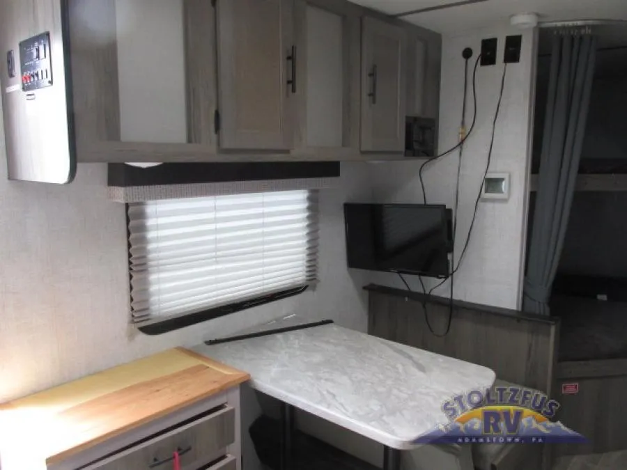 2021 Gulf Stream RV Enlighten 18BH - Photo 4