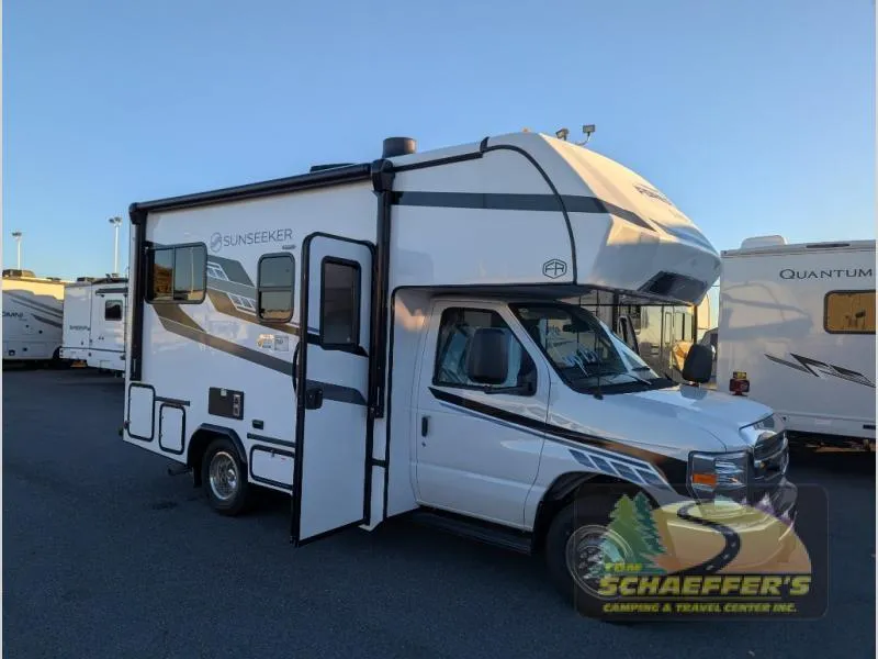 2026 Forest River Sunseeker LE 1950LE - Photo 2