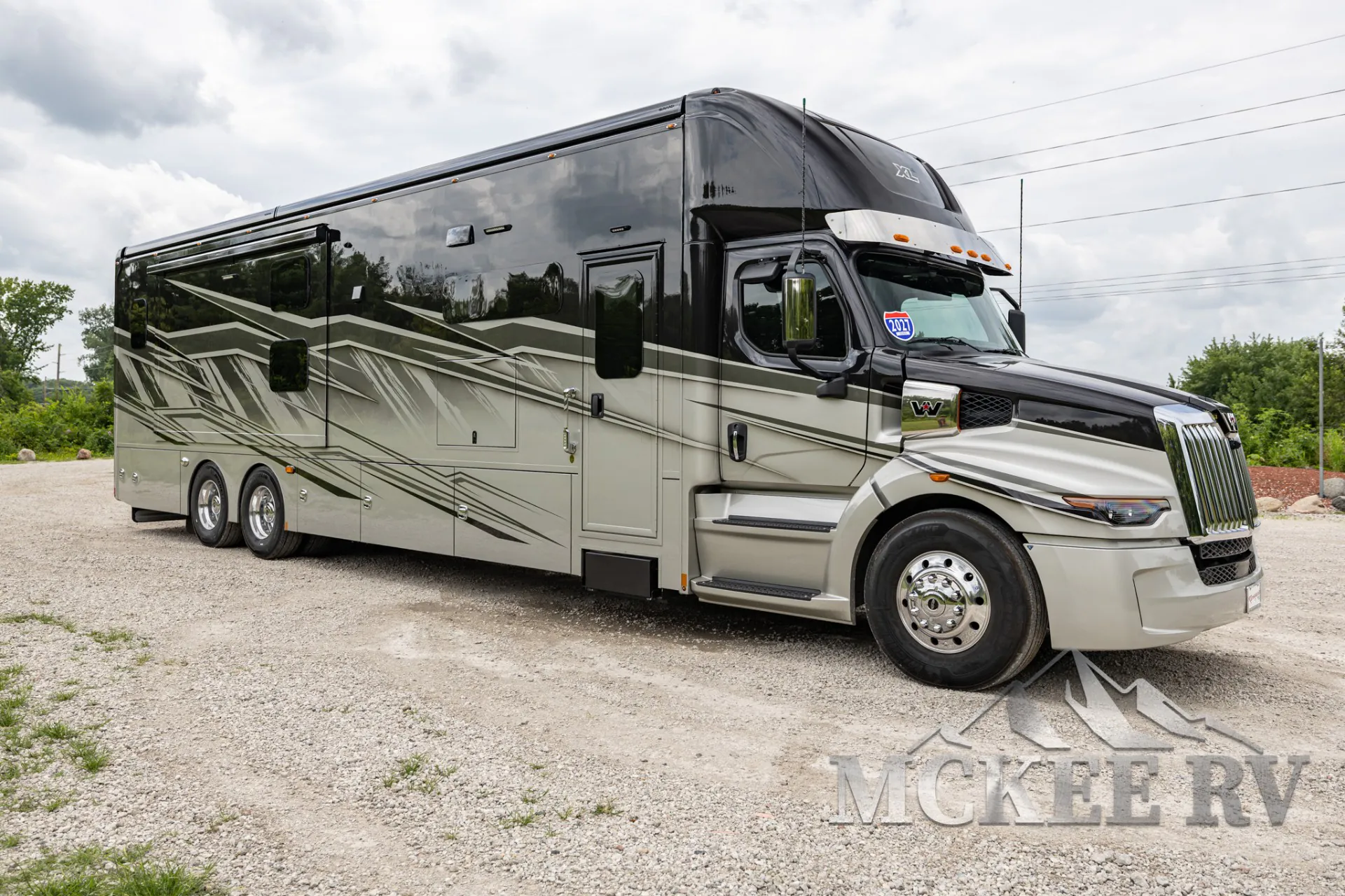 2027 Renegade RV XL 45BB - Photo 2