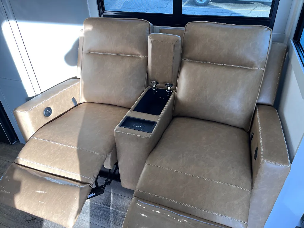 2026 Brinkley Model Z 2680, Photos photo 13