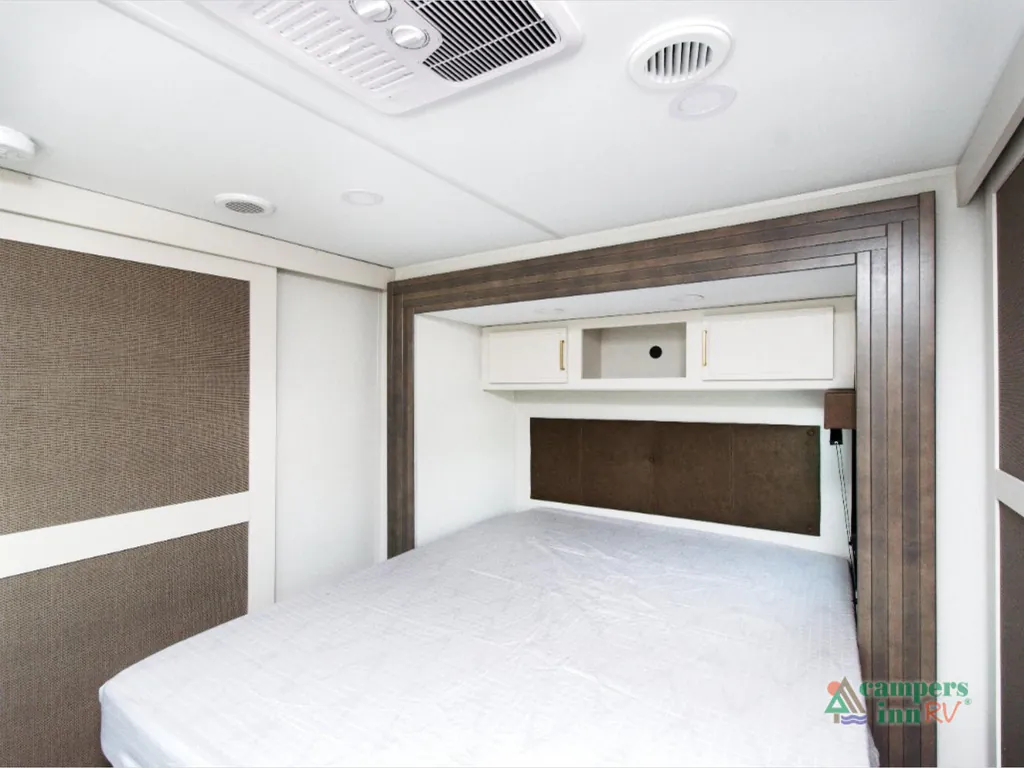 2027 Grand Design Transcend 335BHT, Photos photo 29