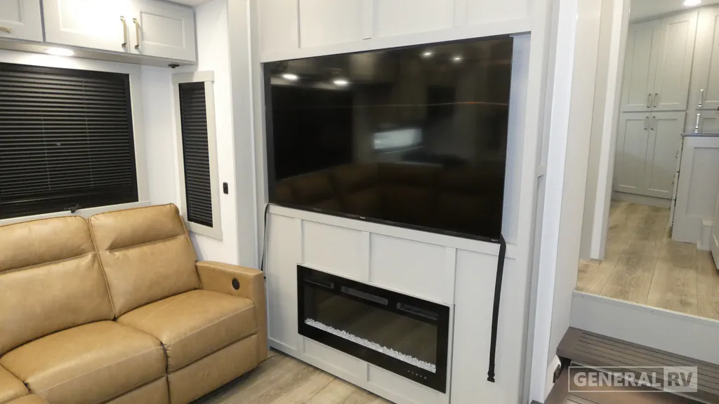 2025 Brinkley Model G 3250, Photos photo 24