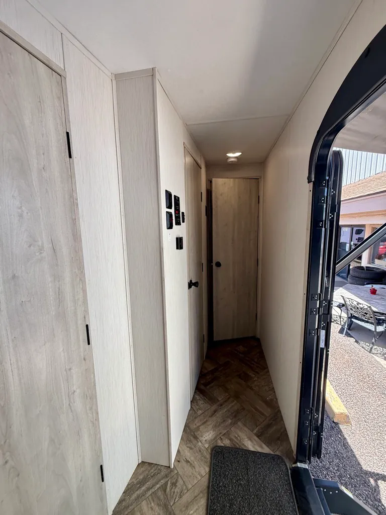 2023 Forest River Wildcat 303MBX, Photos photo 44