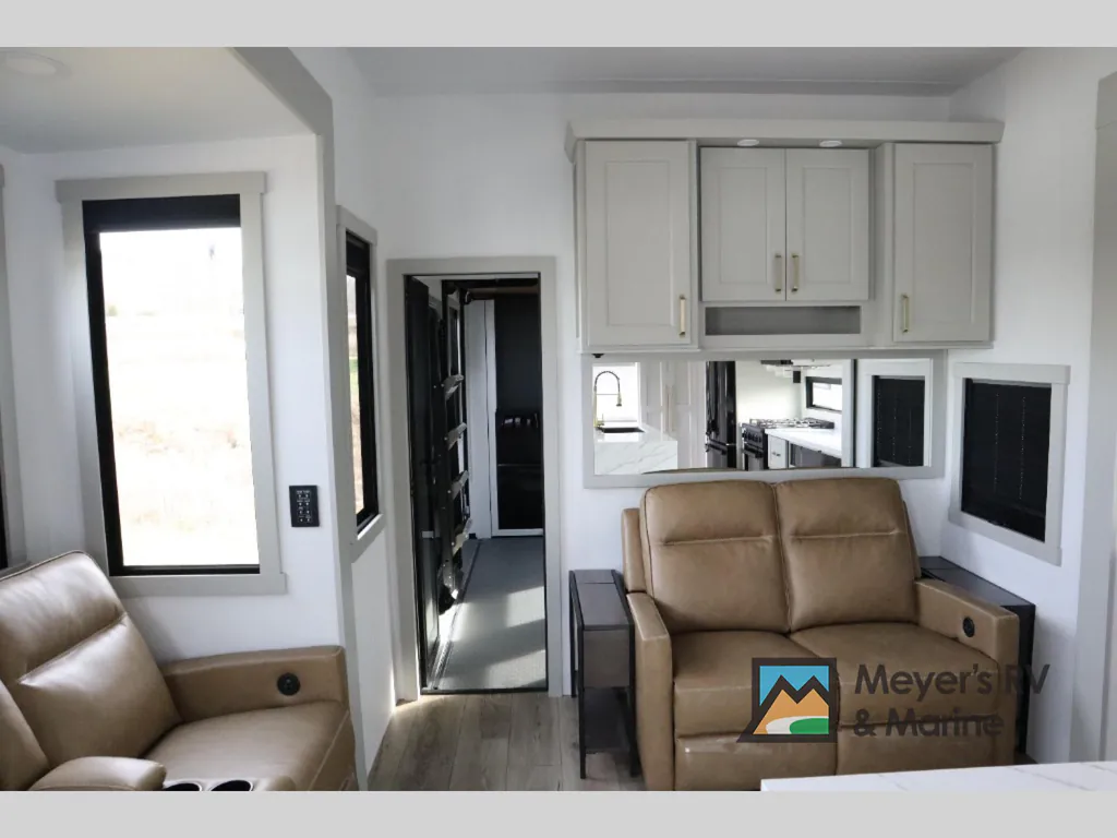 2026 Brinkley Model G 4100, Photos photo 22