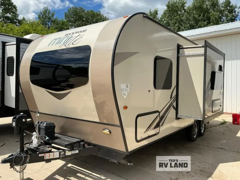 2018 Forest River RV Rockwood Mini Lite 2304KS - Photo 2