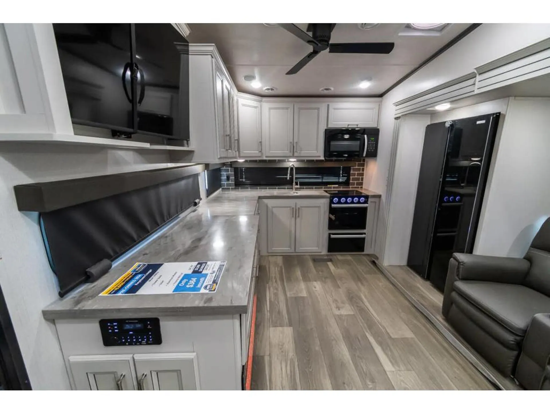 2024 Keystone Cougar 260MLE - Photo 3