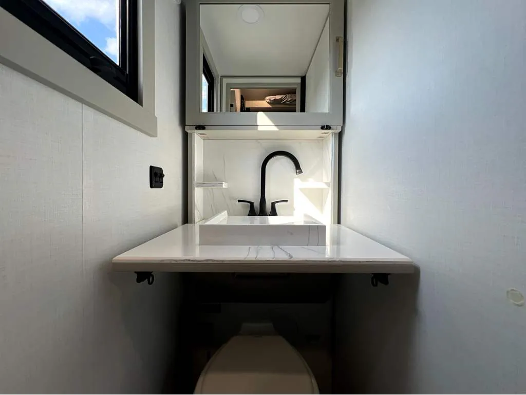 2025 Brinkley Model G 3950, Photos photo 18