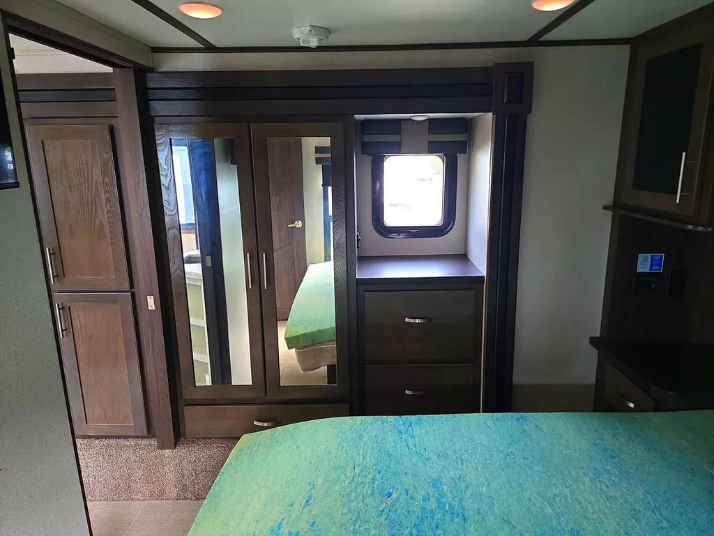 2019 Jayco Seismic Luxury Series 3512, Photos photo 15