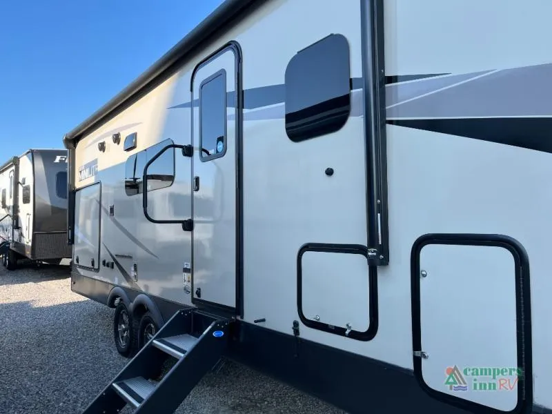 2023 Forest River Rockwood Mini Lite 2507S - Photo 3