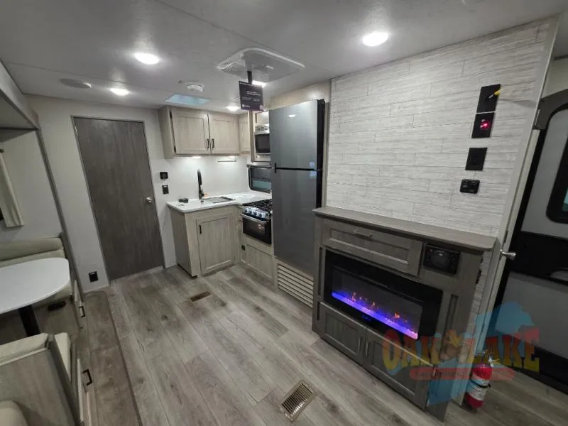 2026 Coachmen Catalina Legacy Edition 333DORM - Photo 4