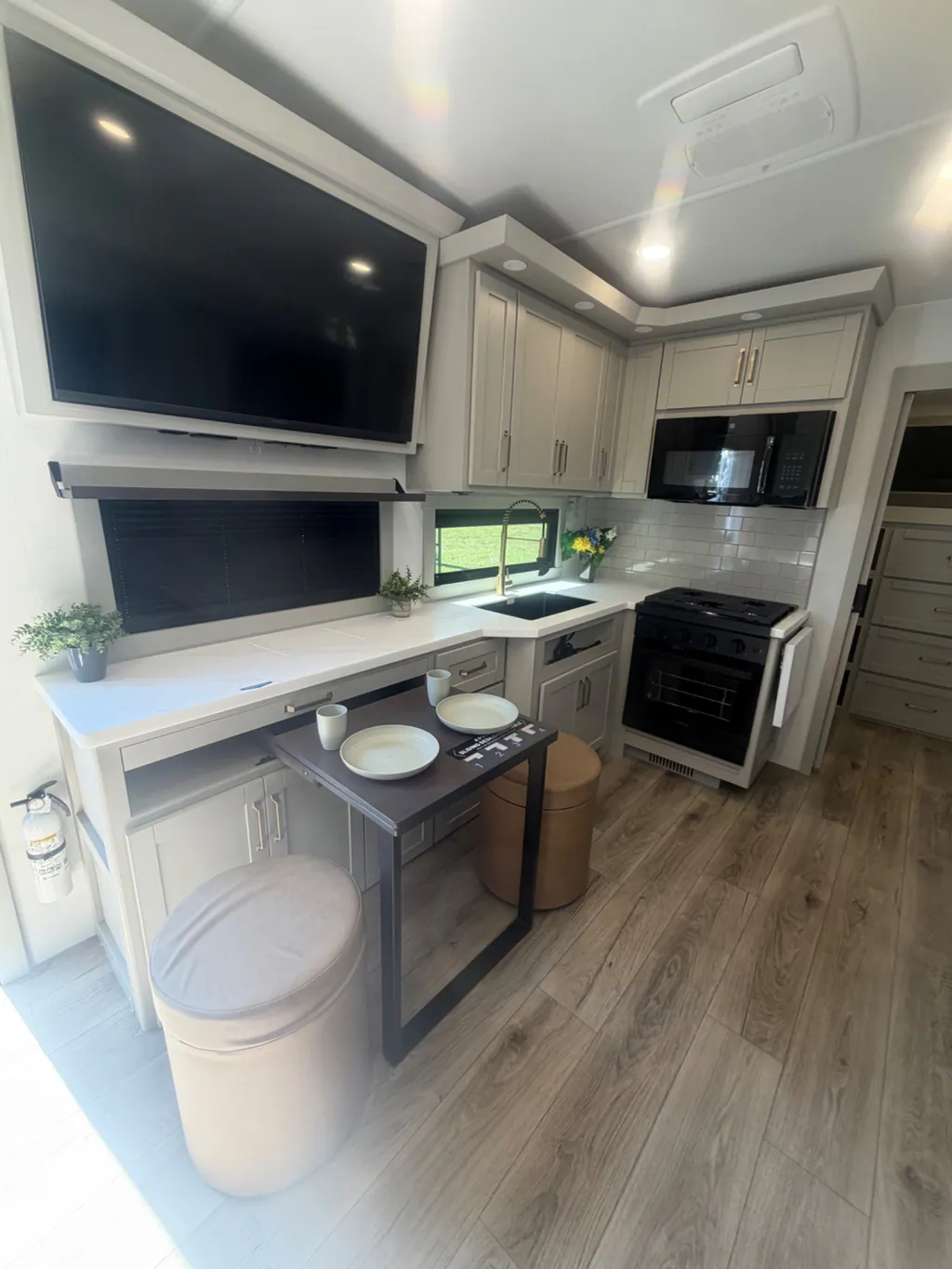 2026 Brinkley Model Z 2810, Photos photo 10