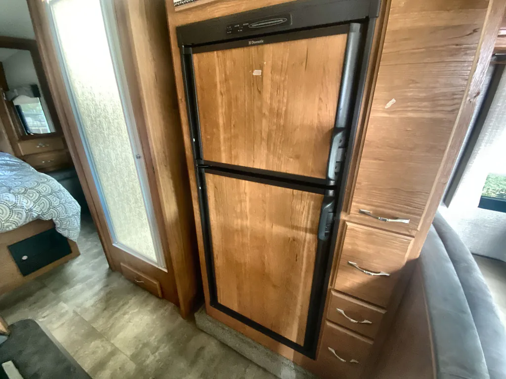 2015 Fleetwood Flair 26D, Photos photo 9