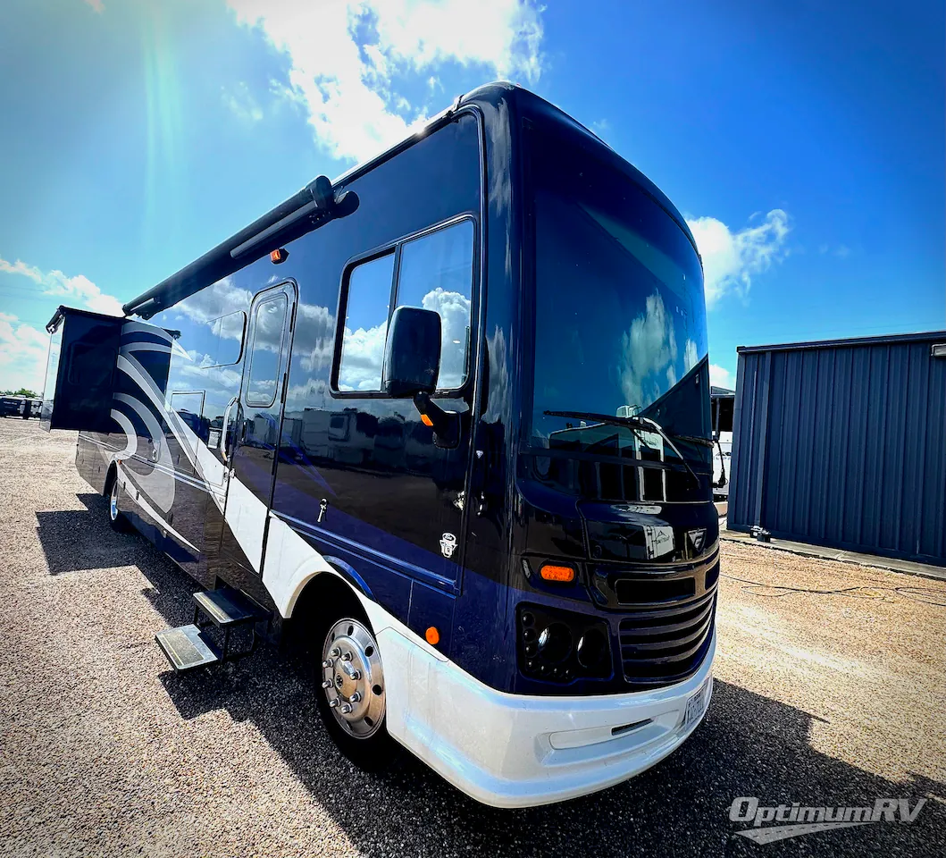 2018 Fleetwood Bounder 36F - Photo 2