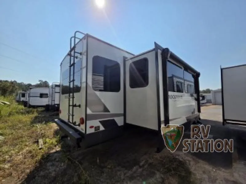 2026 Forest River Rockwood Ultra Lite 2906RL - Photo 4