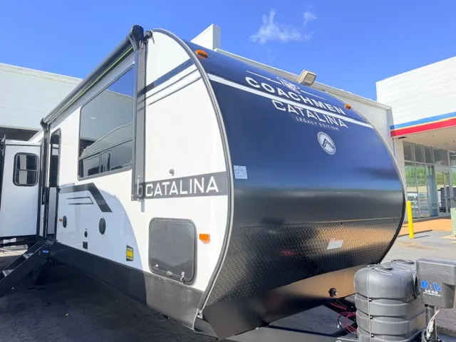 2026 Coachmen Catalina Legacy Edition 323MAZE - Photo 2