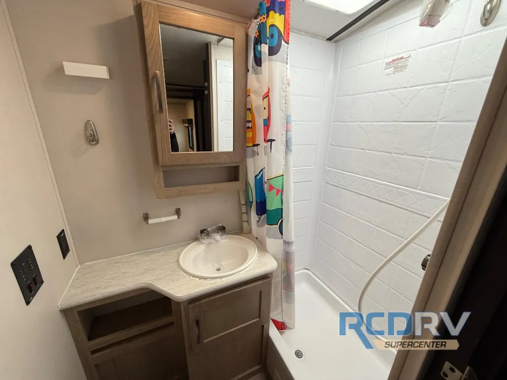 2019 Forest River Surveyor Legend 295QBLE, Photos photo 8