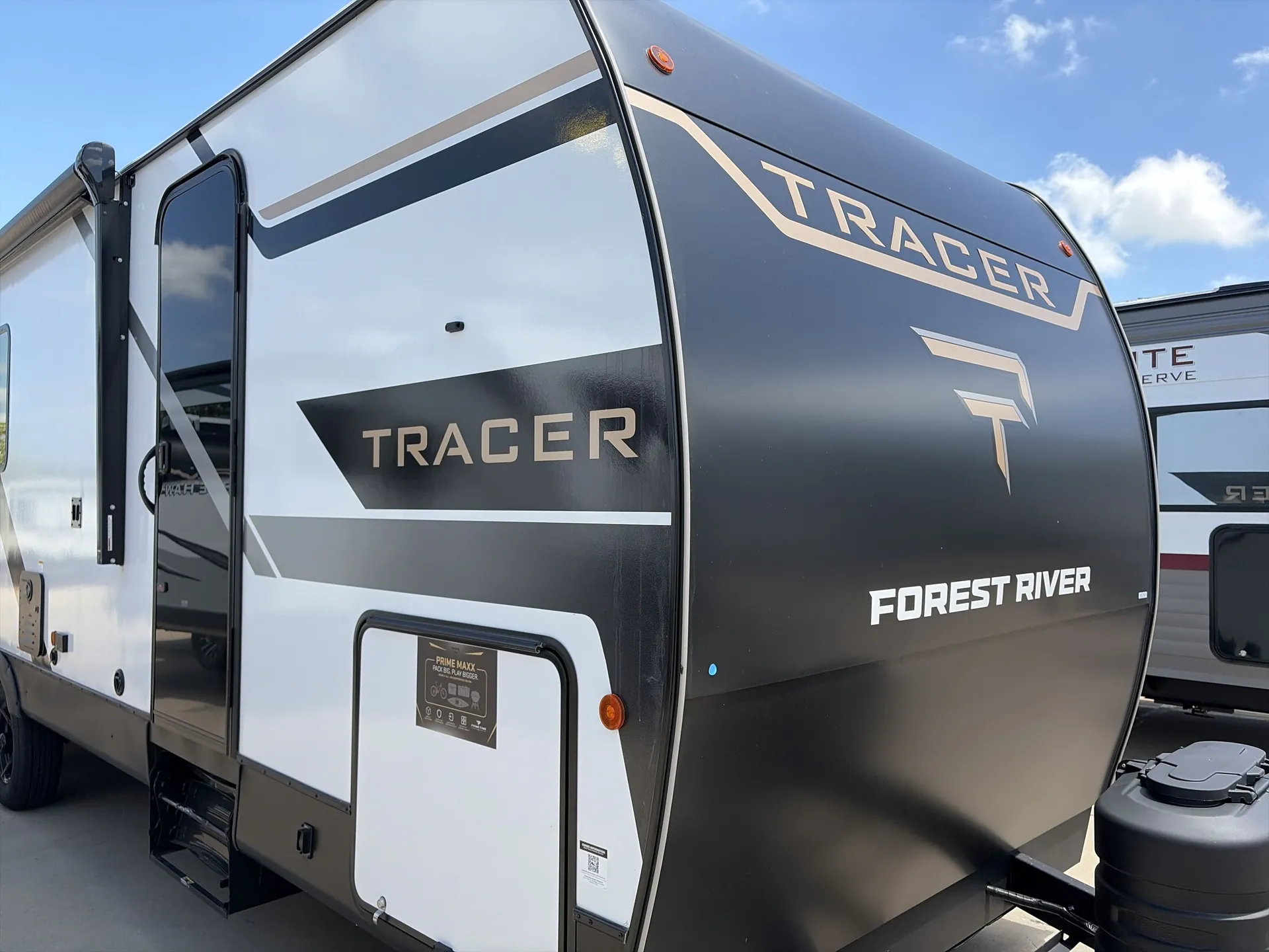 2027 Prime Time Tracer 275BH - Photo 2