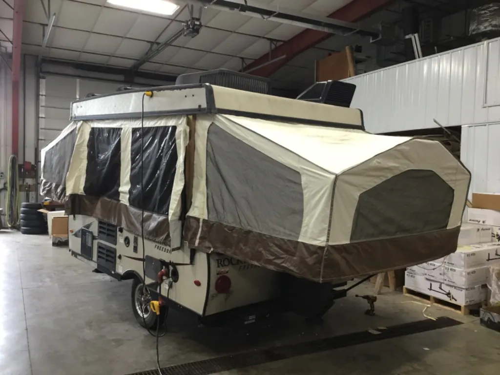 2018 Forest River Rockwood Freedom 1980 - Photo 3