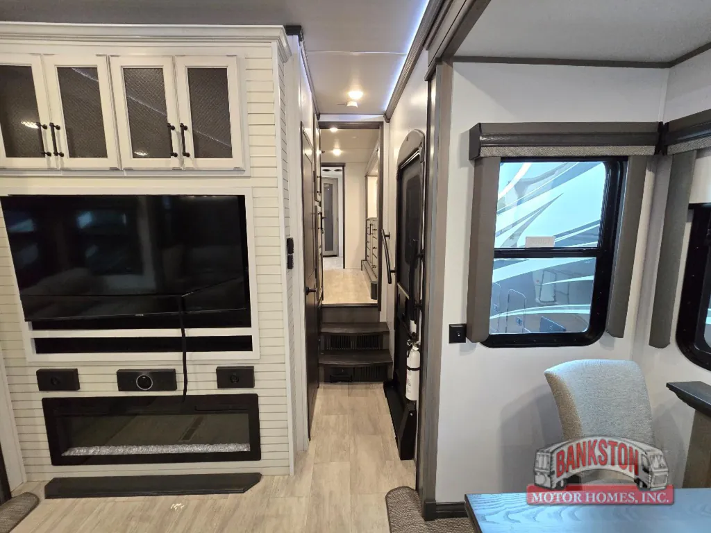 2023 Keystone Montana 3901RK, Photos photo 26