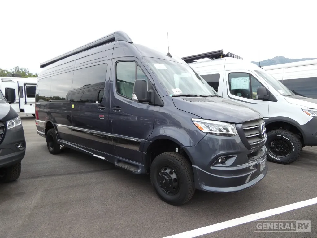2026 Grech RV Terreno-ion AWD TOUR - Photo 2