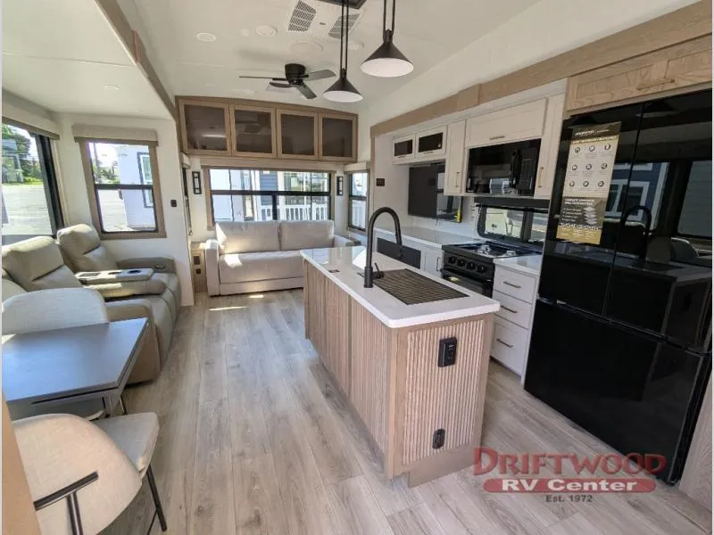 2027 Forest River Rockwood Signature 401SFB - Photo 3