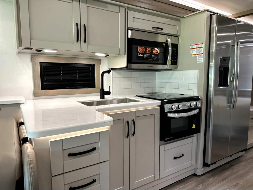 2027 Entegra Coach Vision XL 36C, Photos photo 13