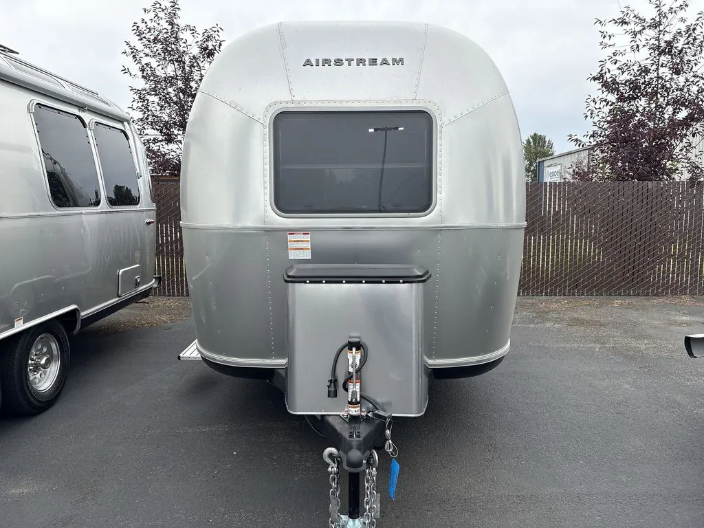 2027 Airstream World Traveler 17RB - Photo 4