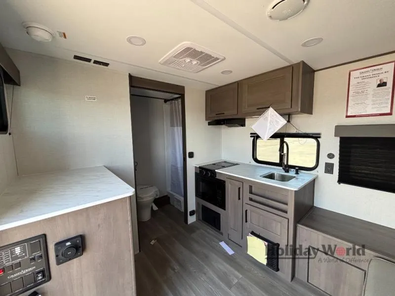 2026 Grand Design Transcend One 131DL - Photo 4