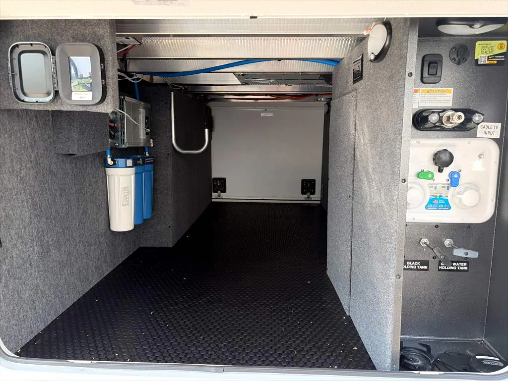 2027 Jayco North Point 391TBBH, Photos photo 5