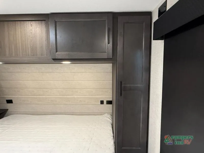 2026 Venture RV Campbound Platinum 281CBH - Photo 3