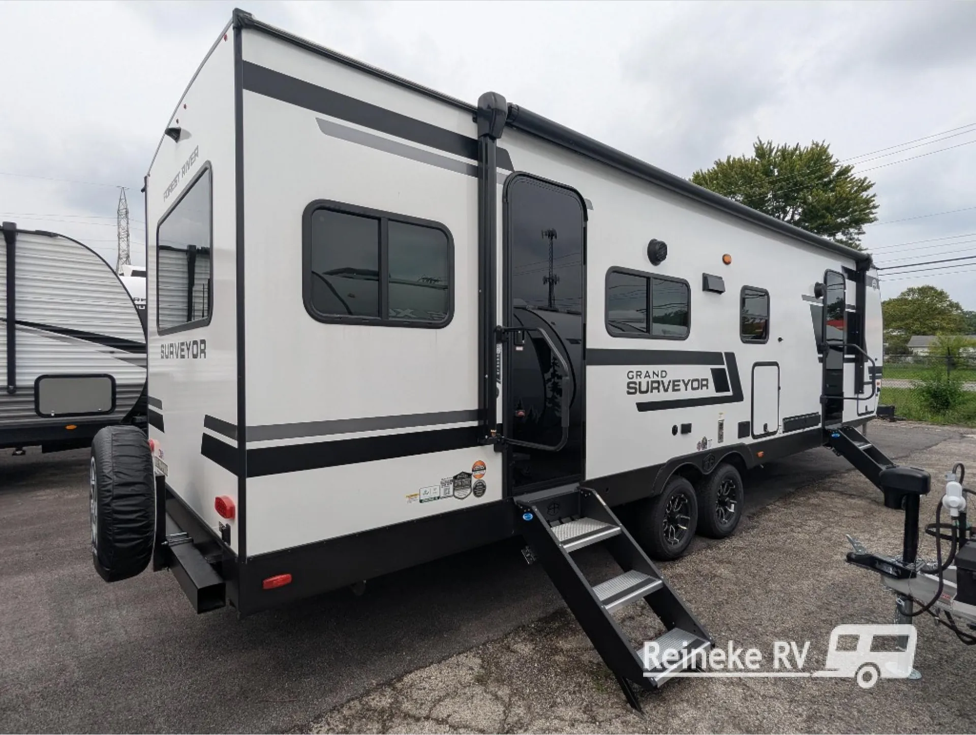 2027 Forest River Grand Surveyor 253RLS - Photo 4