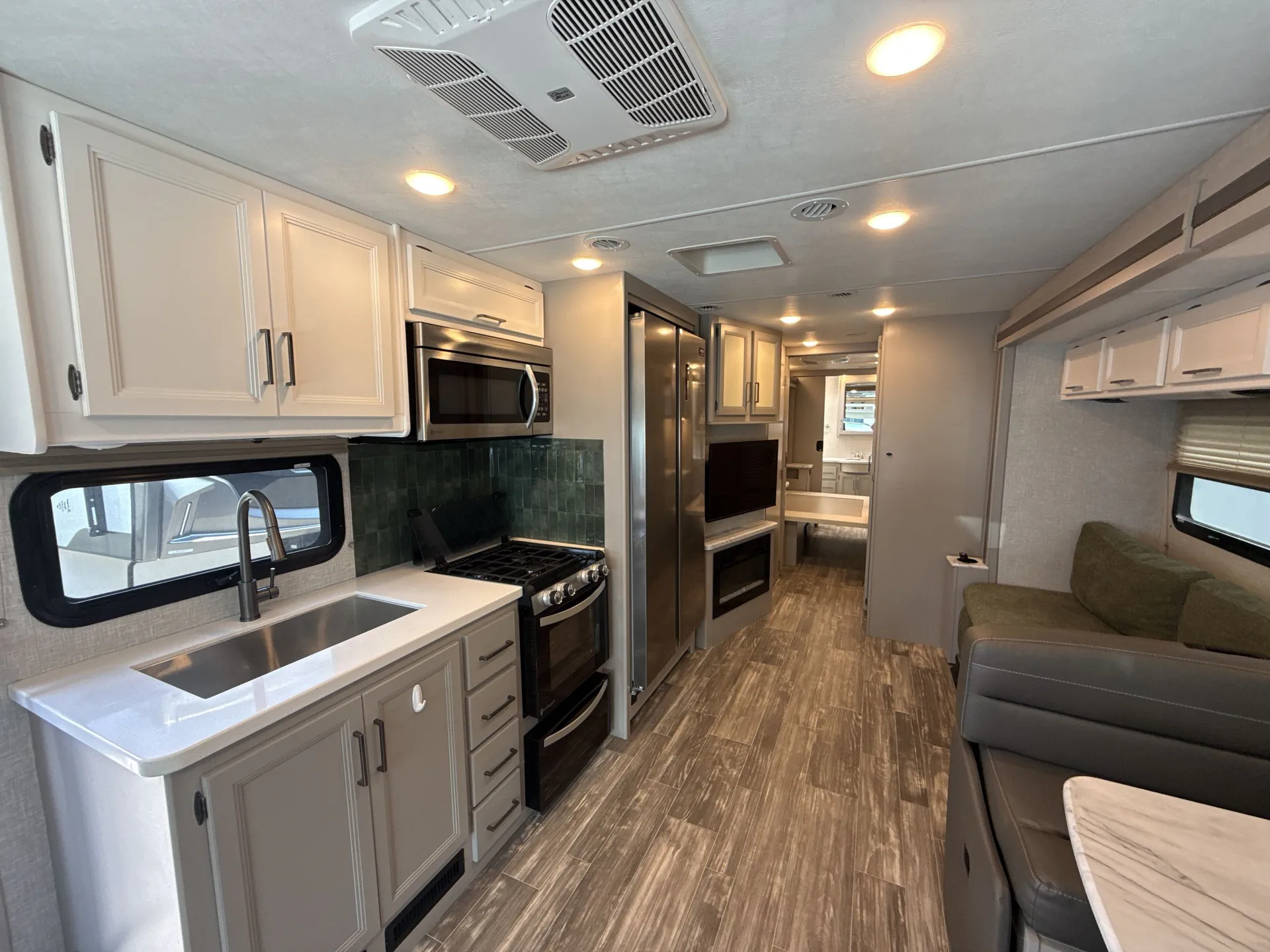 2025 Thor Motor Coach Hurricane 35G — living area main