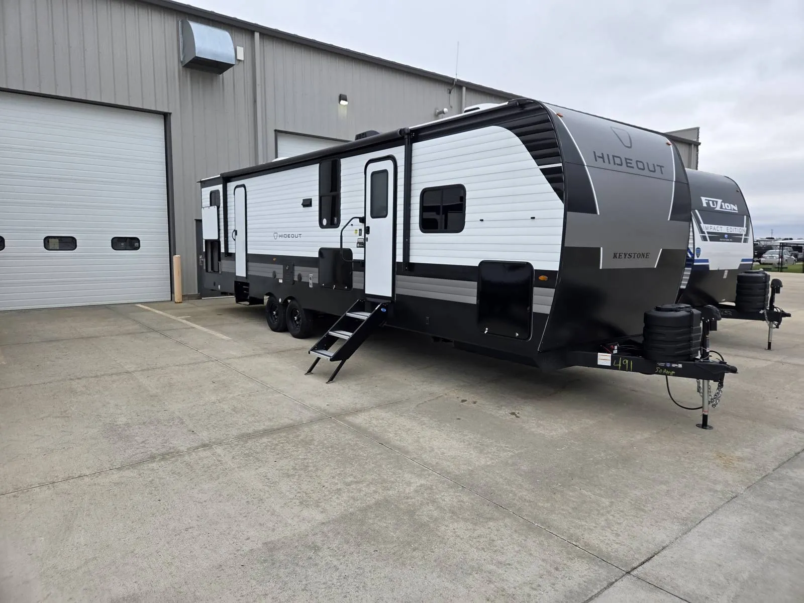 2026 Keystone Hideout Max 310XBR - Photo 3