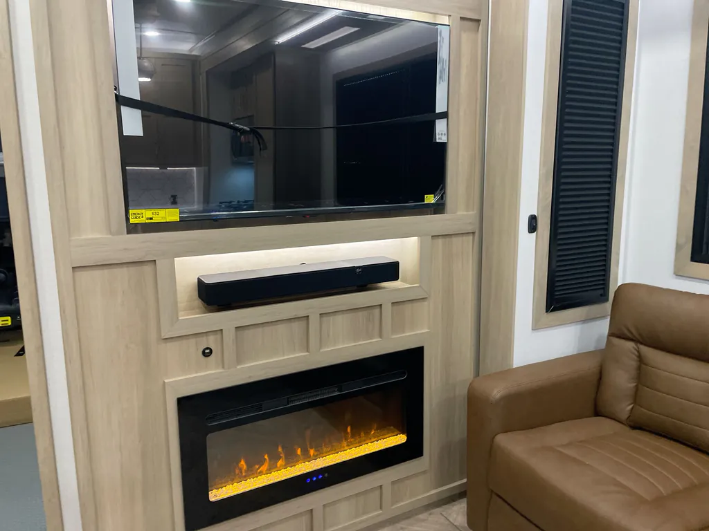 2026 Keystone Raptor 441, Photos photo 14