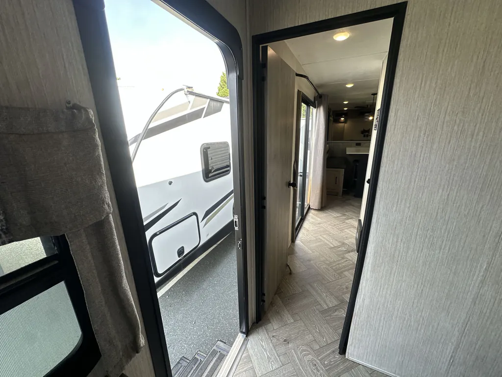 2023 Forest River Puma Vista 38DEN, Photos photo 15