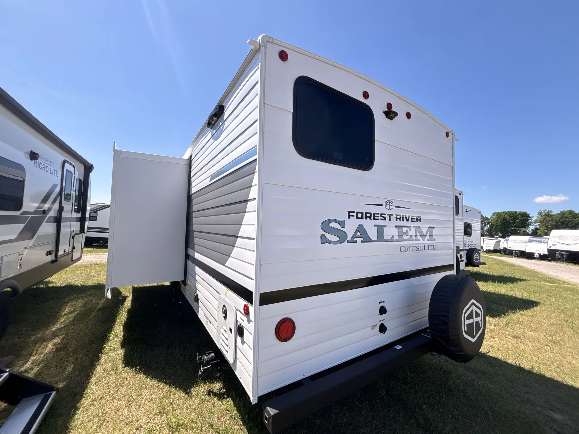 2026 Forest River Salem Cruise Lite 263BHXL — off campside