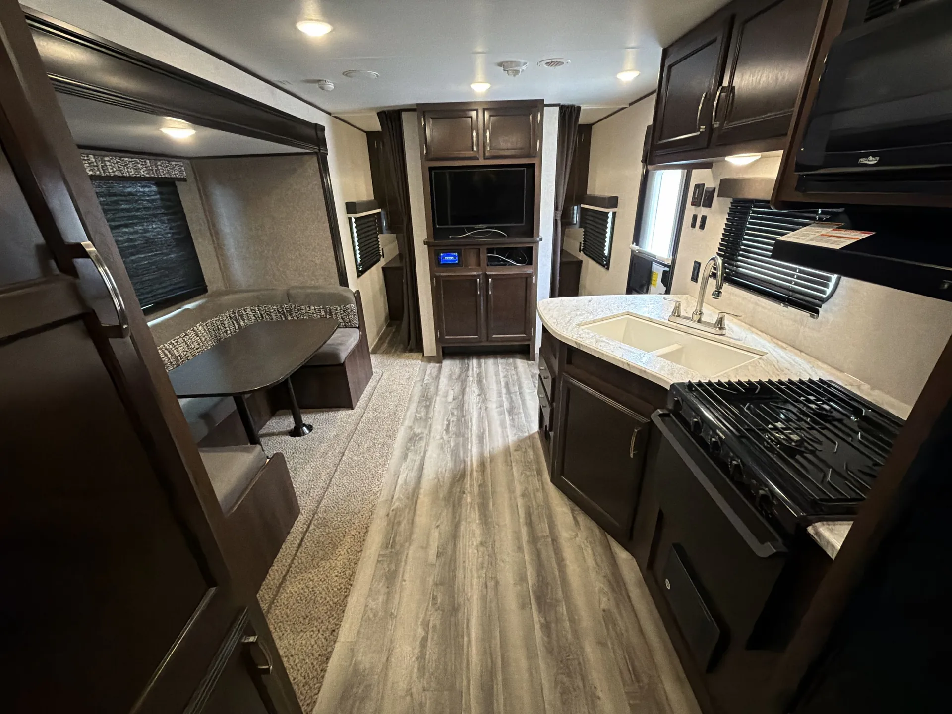 2020 Jayco Jay Flight SLX 242BHS — living area main