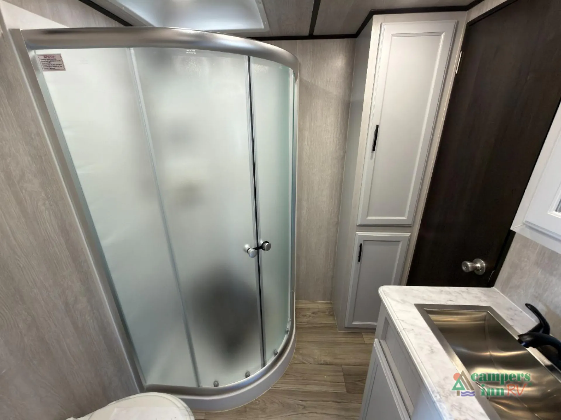 2024 Genesis Supreme Surfside 315RKS - Photo 4