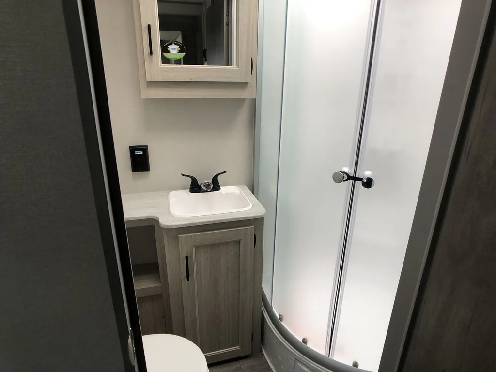 2026 Forest River Aurora 34BHTS 2 QUEEN BEDS, Photos photo 9