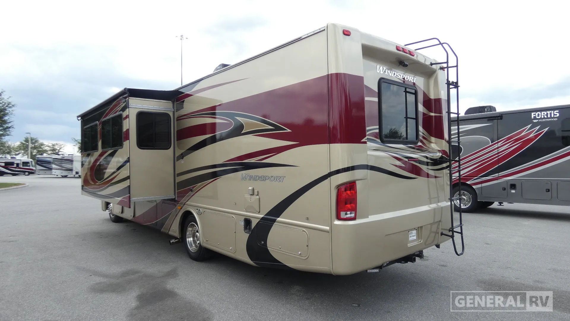 2013 Thor Motor Coach Windsport 32A - Photo 4